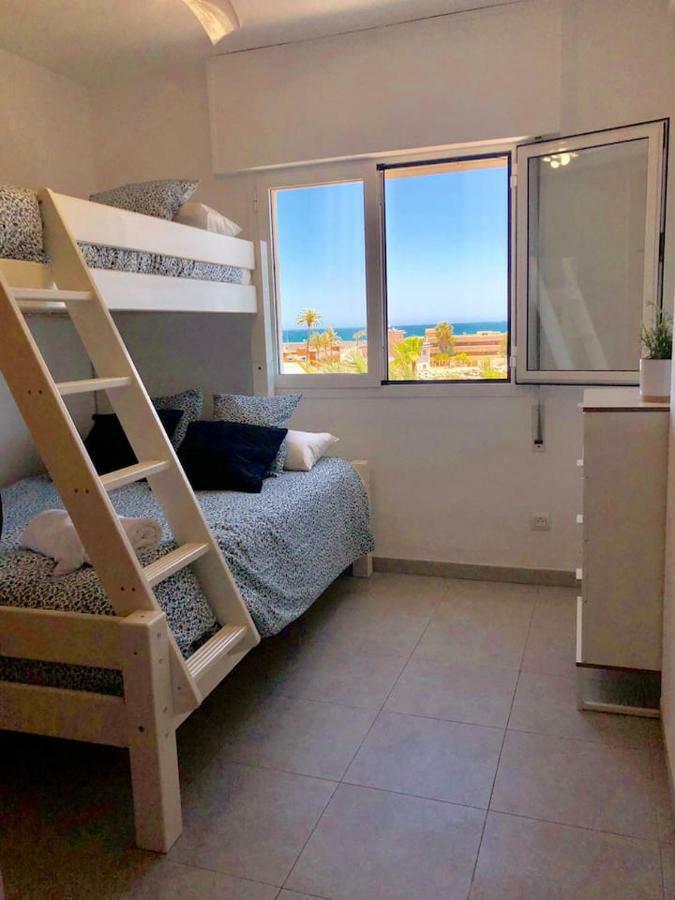 Апартаменты Impresionante 1ª Linea De Playa... Фуэнхирола Экстерьер фото